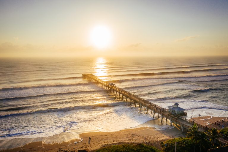 Greg Panas' photo of the Juno Beach Pier