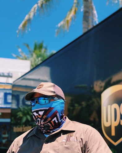 Nomad Surf Shop Mask