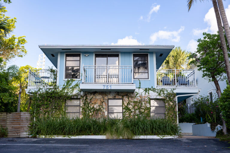 Staycation Airbnb